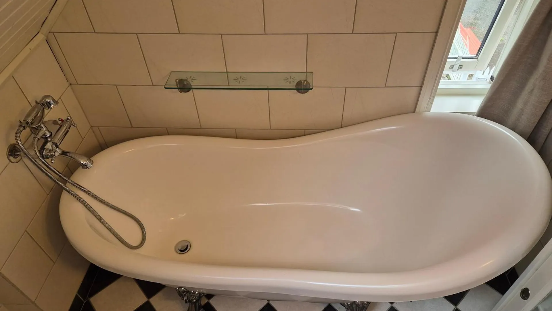 Apartamento Nydelig Hus Med Privat Hage Og Fantastisk Utsikt Over Fisketorget, Bryggen Og Bergen Sentrum