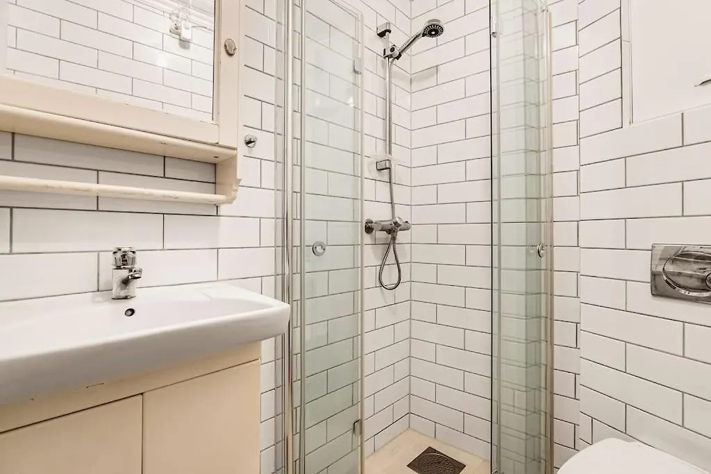 Nydelig Hus Med Privat Hage Og Fantastisk Utsikt Over Fisketorget, Bryggen Og Bergen Sentrum 0*,  Norge